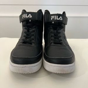 Fila Men's A-High Sneakers 1CM00540-013 - Black/White. Size 9.5